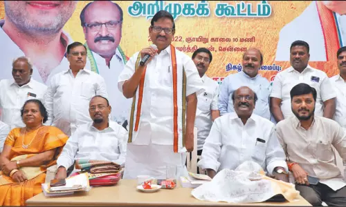 அ.தி.மு.க. மெகா கூட்டணி அமைத்தாலும் ஒரு பலனும் கிடைக்காது -கே.எஸ்.அழகிரி பேட்டி