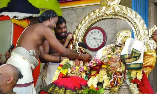 மங்கைமடம் வீர நரசிம்மர் கோவிலில் திருக்கல்யாணம் மங்கைமடம் வீர நரசிம்மர் கோவிலில் திருக்கல்யாணம்