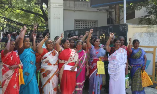 செல்போன் கோபுரம் அமைக்க எதிர்ப்பு