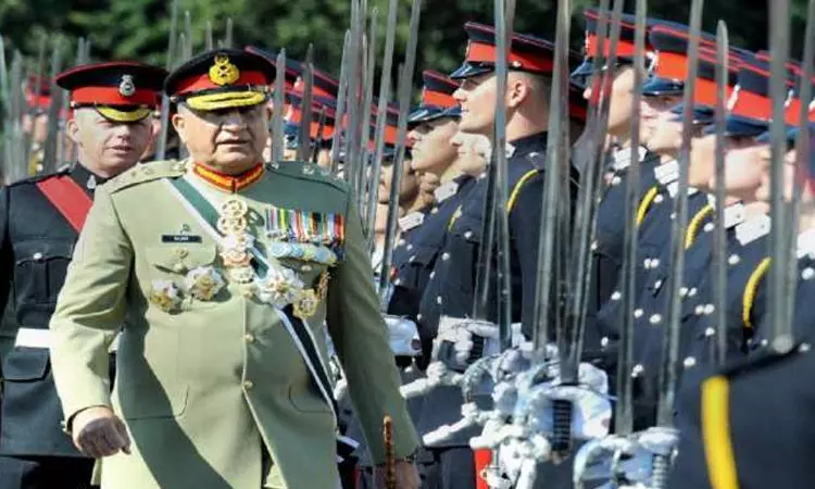 கடந்த 6 ஆண்டுகளில் ரூ.12,700 கோடிக்கும் அதிகமாக சொத்து சேர்த்த பாகிஸ்தான் ராணுவத் தளபதி குடும்பம் கடந்த 6 ஆண்டுகளில் ரூ.12,700 கோடிக்கும் அதிகமாக சொத்து சேர்த்த பாகிஸ்தான் ராணுவத் தளபதி குடும்பம்