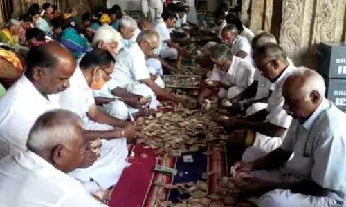 ஸ்ரீரங்கம் கோவில் உண்டியலில் ரூ.61½ லட்சம் காணிக்கை வசூல்