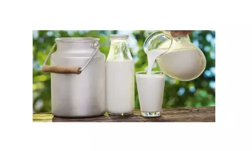 பட்ஜெட் போட்டு குடும்பம் நடத்துவோருக்கு பேரிடி-  பால் விலை உயர்வுக்கு பொதுமக்கள் எதிர்ப்பு