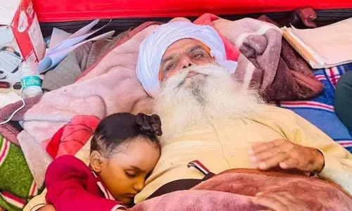 பஞ்சாப்பில் பல்வேறு கோரிக்கைகளை வலியுறுத்தி விவசாய சங்க தலைவர் உண்ணாவிரத போராட்டம் பஞ்சாப்பில் பல்வேறு கோரிக்கைகளை வலியுறுத்தி விவசாய சங்க தலைவர் உண்ணாவிரத போராட்டம்