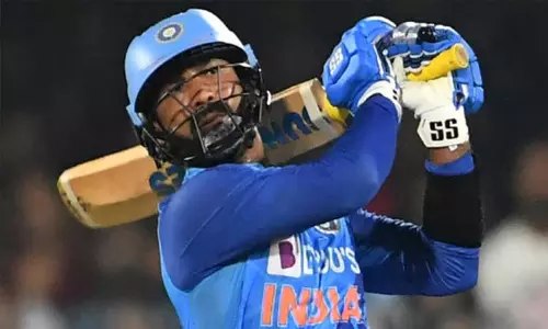 ஓய்வு முடிவை அறிவித்தாரா தினேஷ் கார்த்திக்..? இன்ஸ்டாகிராம் பதிவால் குழம்பிய ரசிகர்கள் ஓய்வு முடிவை அறிவித்தாரா தினேஷ் கார்த்திக்..? இன்ஸ்டாகிராம் பதிவால் குழம்பிய ரசிகர்கள்
