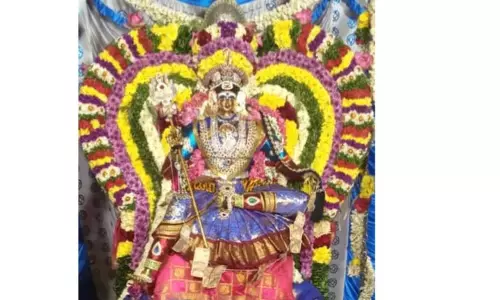 சித்தலூர் பெரியநாயகி அம்மன் கோவிலில் ஊஞ்சல் உற்சவம் சித்தலூர் பெரியநாயகி அம்மன் கோவிலில் ஊஞ்சல் உற்சவம்