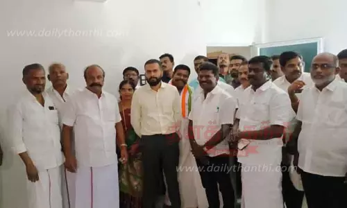 தென்காசியில் அமைச்சர் பெரிய கருப்பன் ஆய்வு தென்காசியில் அமைச்சர் பெரிய கருப்பன் ஆய்வு