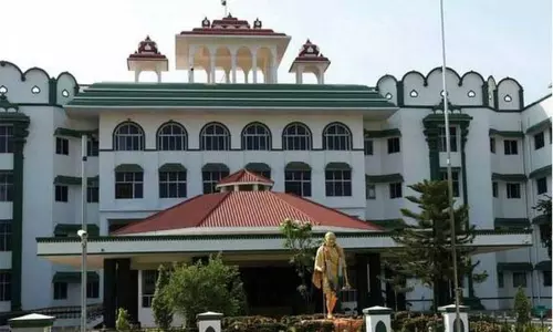 கோவில் நிலத்தில் சடலங்களை புதைக்க அனுமதிக்க முடியாது - மதுரை ஐகோர்ட்டு அதிரடி...!