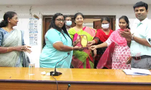 சுகாதார அலுவலர்கள் கலெக்டரிடம் வாழ்த்து சுகாதார அலுவலர்கள் கலெக்டரிடம் வாழ்த்து