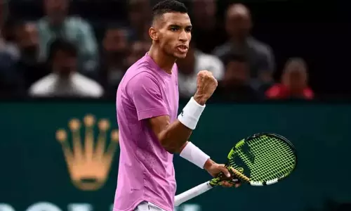 டேவிஸ் கோப்பை டென்னிஸ் தொடர்: இறுதிப் போட்டிக்கு கனடா முன்னேற்றம்