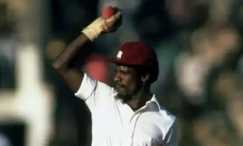 வெஸ்ட் இண்டீஸ் அணியின் முன்னாள் கிரிக்கெட் வீரர் டேவிட் முர்ரே காலமானார்