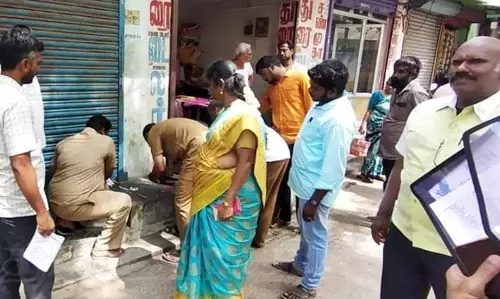 வாடகை பாக்கி செலுத்தாததால் 5 கடைகளுக்கு சீல்