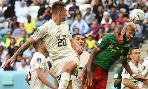 உலக கோப்பை கால்பந்து: செர்பியா - கேமரூன் இடையேயான ஆட்டம் டிரா