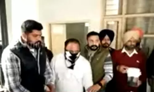 பாகிஸ்தானில் இருந்து ட்ரோன் மூலம் இந்தியா வந்த மர்ம பார்சல் - சோதனையில் அதிர்ந்த அதிரடிப்படை