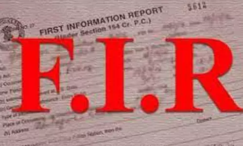 இருதரப்பினர் இடையே மோதல்; 5 பேர் மீது வழக்கு இருதரப்பினர் இடையே மோதல்; 5 பேர் மீது வழக்கு