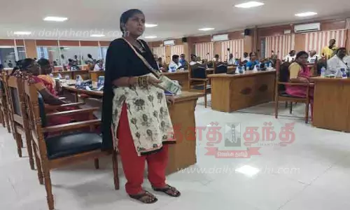 சிவகாசி மாநகராட்சி கூட்டத்துக்கு பணத்துடன் வந்து லஞ்ச புகார் கூறிய தி.மு.க. கவுன்சிலர்