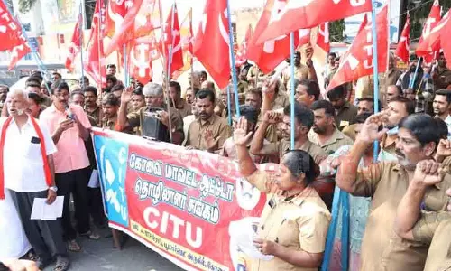 ஆட்டோ டிரைவர்கள் ஆர்ப்பாட்டம்