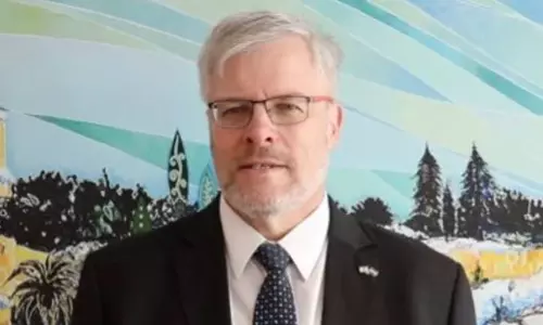 தி காஷ்மீர் பைல்ஸ் பட விவகாரம்; இஸ்ரேல் தூதருக்கு டுவிட்டரில் மிரட்டல் விடுத்த மர்ம நபர்