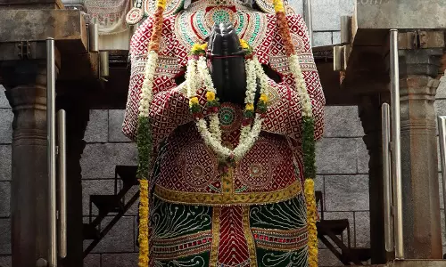 முத்தங்கி அலங்காரம்