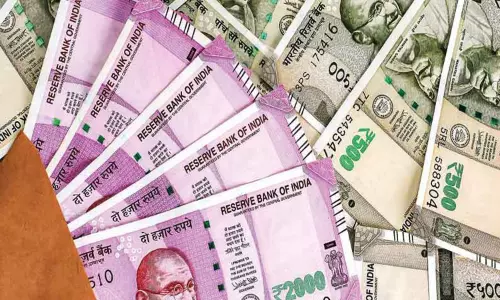 ரூ.1¼ லட்சம் செல்போன்கள் திருட்டு