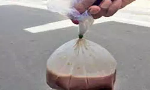 தடைசெய்யப்பட்ட பிளாஸ்டிக்கில்சூடான உணவு பொருட்களை பொட்டல மிட்டால் அபராதம் தடைசெய்யப்பட்ட பிளாஸ்டிக்கில்சூடான உணவு பொருட்களை பொட்டல மிட்டால் அபராதம்