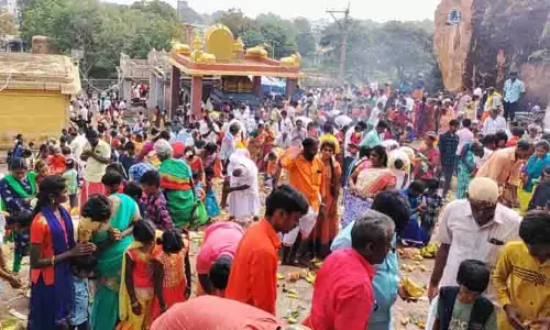 அய்யர்மலை ரெத்தினகிரீசுவரர் கோவிலில் 3-வது சோமவார விழா அய்யர்மலை ரெத்தினகிரீசுவரர் கோவிலில் 3-வது சோமவார விழா