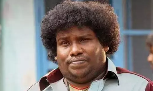 பணம் வாங்கிகொண்டு நடிக்க மறுப்பதாக பட அதிபர் சங்கத்தில் யோகிபாபு மீது புகார் பணம் வாங்கிகொண்டு நடிக்க மறுப்பதாக பட அதிபர் சங்கத்தில் யோகிபாபு மீது புகார்