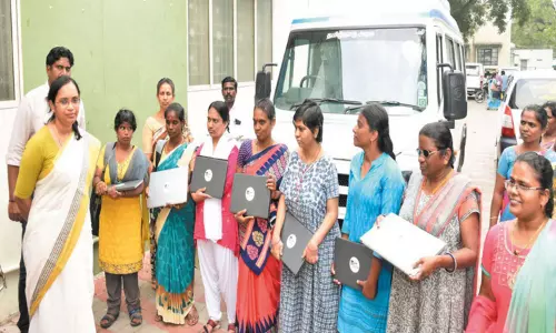 காஞ்சீபுரத்தில் வாராந்திர மக்கள் குறைதீர்க்கும் நாள் கூட்டம் காஞ்சீபுரத்தில் வாராந்திர மக்கள் குறைதீர்க்கும் நாள் கூட்டம்