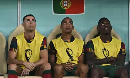 ரொனால்டோவை வெளியே அமர வைத்து இளம் வீரரை களமிறக்கியது ஏன்  ? - பயிற்சியாளர் விளக்கம்