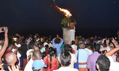 வாமனபுரீஸ்வரர் கோவிலில் ரோகிணி தீபம் ஏற்றம் வாமனபுரீஸ்வரர் கோவிலில் ரோகிணி தீபம் ஏற்றம்