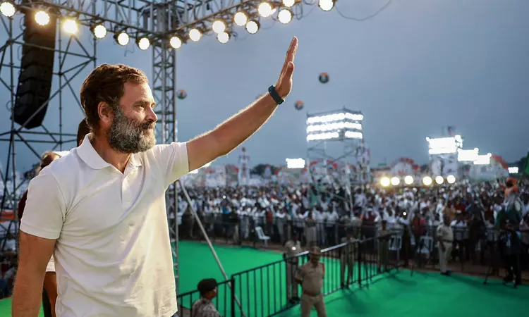 இமாச்சலபிரதேசத்தில் பாஜகவை வீழ்த்தி ஆட்சியை... ... இமாச்சலபிரதேசத்தில் வெற்றியை நெருங்கும் காங்கிரஸ்