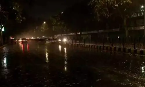 சென்னைக்கு மிக அருகில் நெருங்கிய மாண்டஸ் புயல்..!!