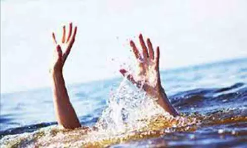 கோபி அருகே தண்ணீரில் மூழ்கி தொழிலாளி பலி கோபி அருகே தண்ணீரில் மூழ்கி தொழிலாளி பலி