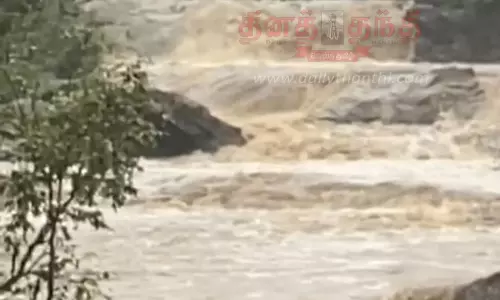 உத்திர காவிரி ஆற்றில் வெள்ளப்பெருக்கு 5 இடங்களில் தரைப்பாலங்கள் மூழ்கின