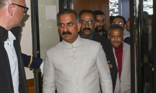 இமாச்சலபிரதேச முதல்-மந்திரியாக சுக்விந்தர் சிங் சுக்கு தேர்வு செய்யப்பட உள்ளதாக தகவல் இமாச்சலபிரதேச முதல்-மந்திரியாக சுக்விந்தர் சிங் சுக்கு தேர்வு செய்யப்பட உள்ளதாக தகவல்