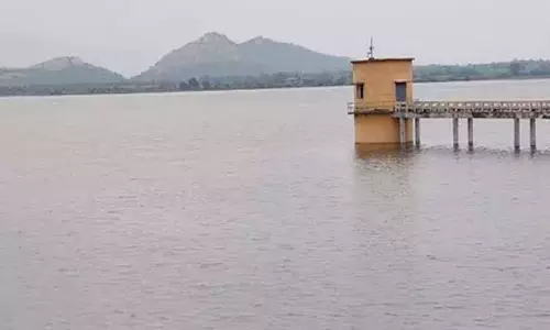 ஆரணியாறு நீர்த்தேக்கத்திலிருந்து உபரி நீர் திறப்பு- கரையோர மக்களுக்கு வெள்ள எச்சரிக்கை