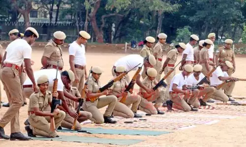கோவையில் மாநகர போலீசாருக்கு சிறப்பு பயிற்சிகள்