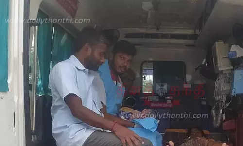 108 ஆம்புலன்சில் குழந்தை பெற்ற பெண்