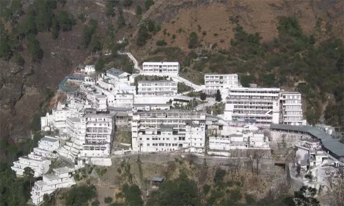 இந்த ஆண்டு வைஷ்ணவி தேவி கோவிலுக்கு 87 லட்சம் பக்தர்கள் வருகை