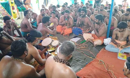 வடமதுரை அருகே அய்யப்ப பக்தர்களுக்கு பஜனை போட்டி