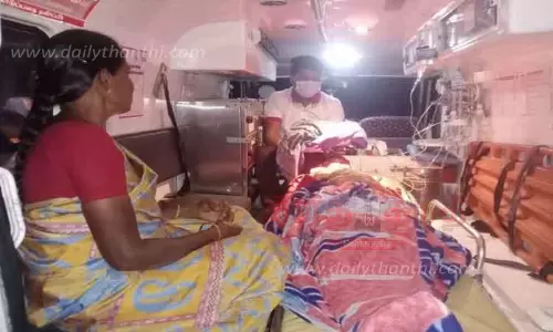 108 ஆம்புலன்சில் குழந்தை பெற்ற பெண்
