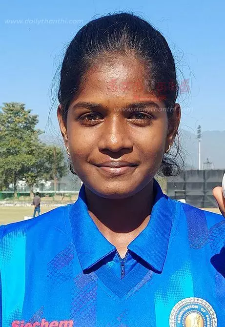 புதுச்சேரி அணி அபார வெற்றி புதுச்சேரி அணி அபார வெற்றி