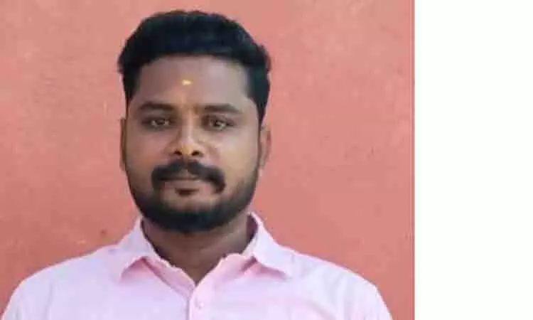 திருச்சியை சேர்ந்த பிரபல ரவுடி நடுரோட்டில் வெட்டி படுகொலை திருச்சியை சேர்ந்த பிரபல ரவுடி நடுரோட்டில் வெட்டி படுகொலை