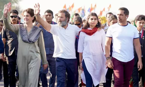 இந்திய ஒற்றுமை யாத்திரையில் பங்கேற்ற பிரியங்கா காந்தி மகள் மிராயா வத்ரா!