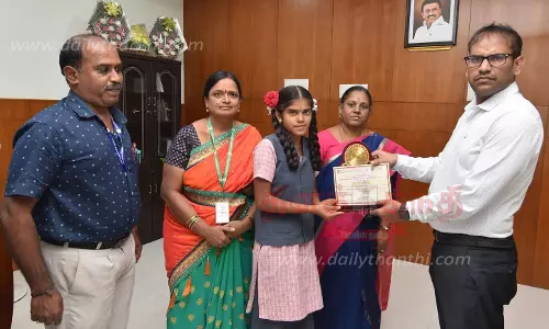 மாணவ, மாணவிகளுக்கு சான்றிதழ்