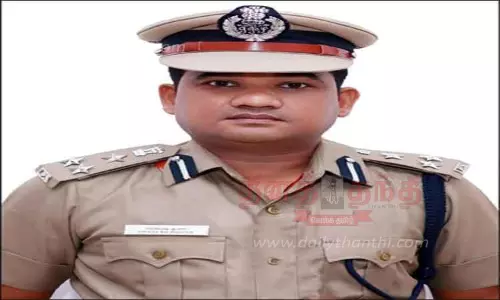 கோழி, மருத்துவ கழிவுகளை கொட்டினால் கடும் நடவடிக்கை; நெல்லை சரக போலீஸ் டி.ஐ.ஜி. பிரவேஷ் குமார் எச்சரிக்கை கோழி, மருத்துவ கழிவுகளை கொட்டினால் கடும் நடவடிக்கை; நெல்லை சரக போலீஸ் டி.ஐ.ஜி. பிரவேஷ் குமார் எச்சரிக்கை