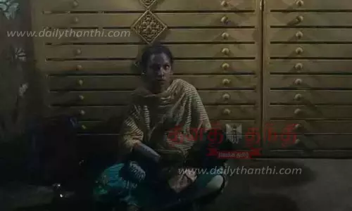 நித்திரவிளை அருகே கணவர் வீட்டின் முன் கைக்குழந்தையுடன் இளம்பெண் தர்ணா நித்திரவிளை அருகே கணவர் வீட்டின் முன் கைக்குழந்தையுடன் இளம்பெண் தர்ணா