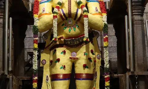 நாமக்கல்  ஆஞ்சநேயர் கோவிலில் 23-ந் தேதி ஜெயந்தி விழா  1 லட்சத்து 8 வடைமாலை அணிவிக்க ஏற்பாடு