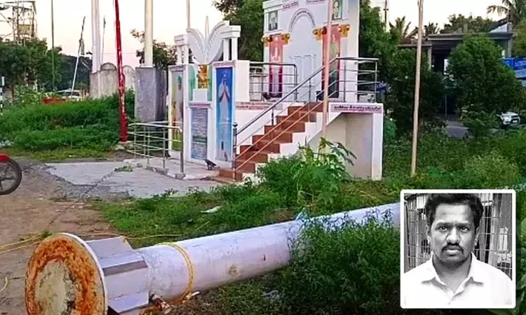 அதிமுக கொடி கம்பம் விழுந்து ஒருவர் உயிரிழந்த விவகாரம் - 2 பேர் கைது அதிமுக கொடி கம்பம் விழுந்து ஒருவர் உயிரிழந்த விவகாரம் - 2 பேர் கைது