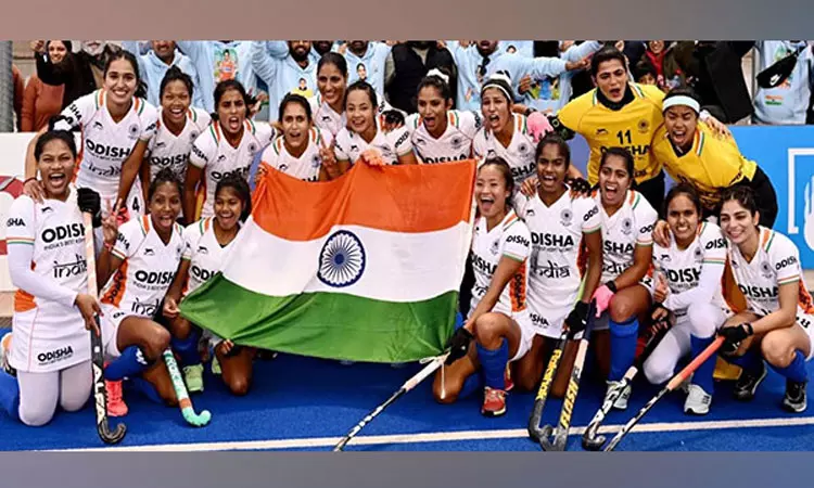 நேசன்ஸ் கோப்பை ஆக்கி: இந்திய பெண்கள் அணி சாம்பியன் நேசன்ஸ் கோப்பை ஆக்கி: இந்திய பெண்கள் அணி சாம்பியன்