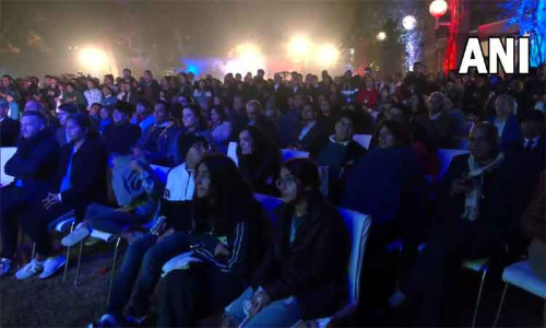 டெல்லி பிரான்ஸ் தூதரகத்தில் உலகக்கோப்பை கால்பந்து இறுதிப்போட்டியை கண்டுகளித்த ரசிகர்கள்